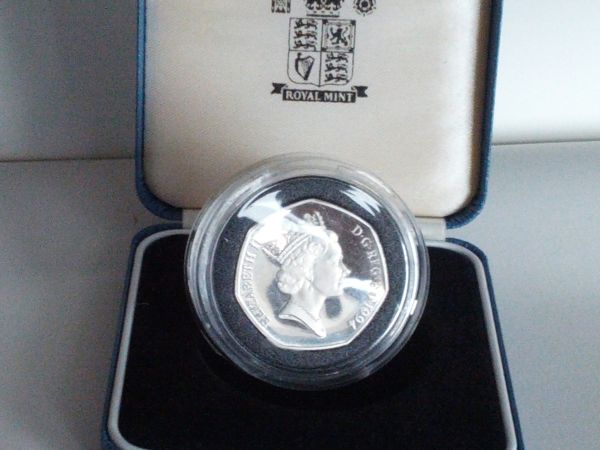 Silver-Proof-Piedfort-D-Day-Commemorative-50p-Coin