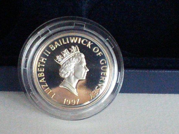 1997-Bailiwick-Of-Guernsey-£1...gold-Or-Not?