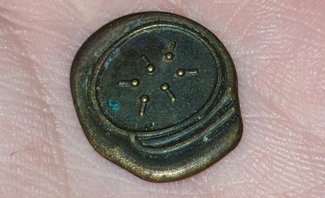 Does-Anyone-Know-What-This-Could-Be?