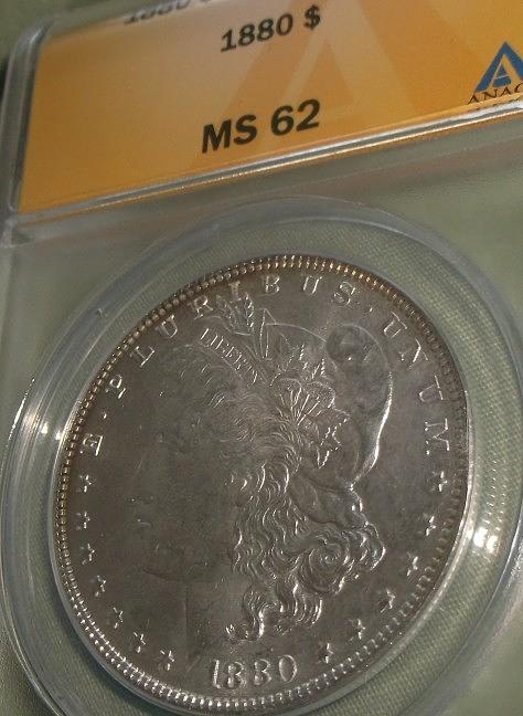 Backwards-Slabbed-Gold-Sovereign