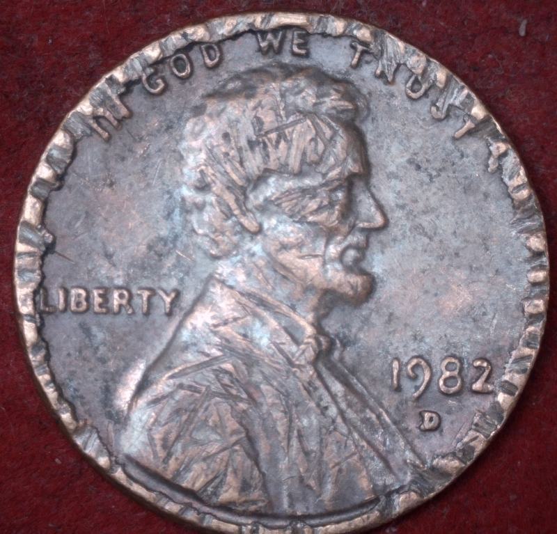 1982-D-Large.-Stuck-On-Panama-Cent?