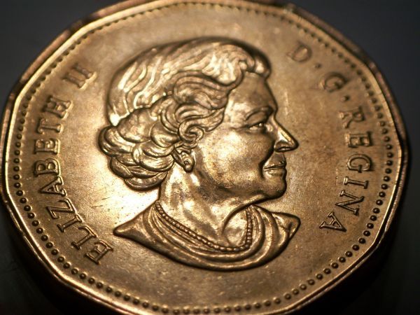 2004-Olympic-Loonie