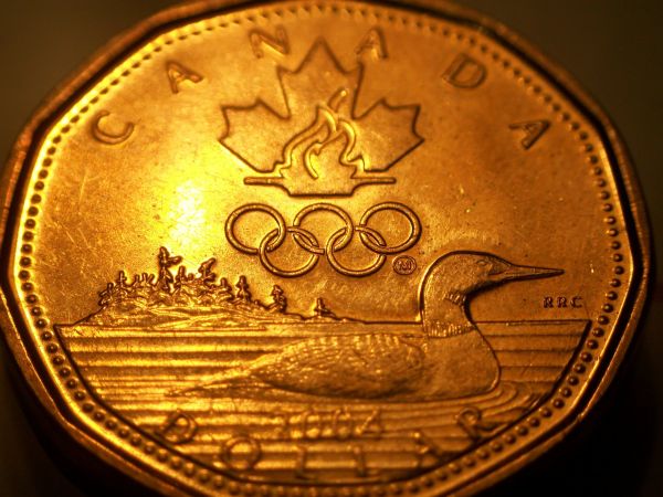 2004-Olympic-Loonie