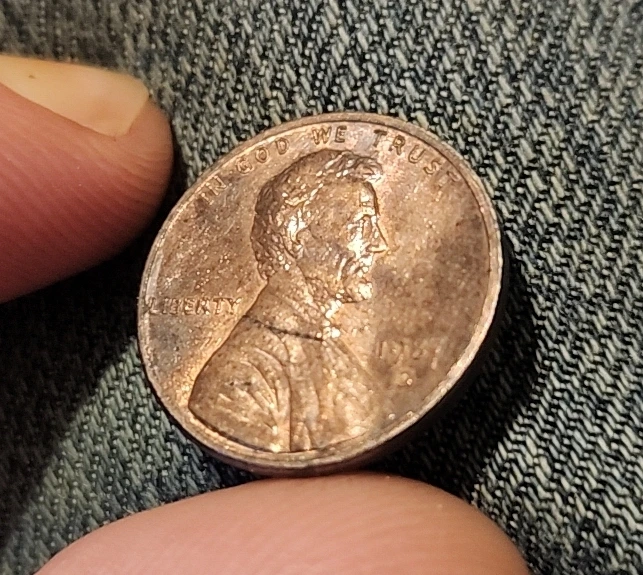 1987-D-Penny---Cracked-Die?