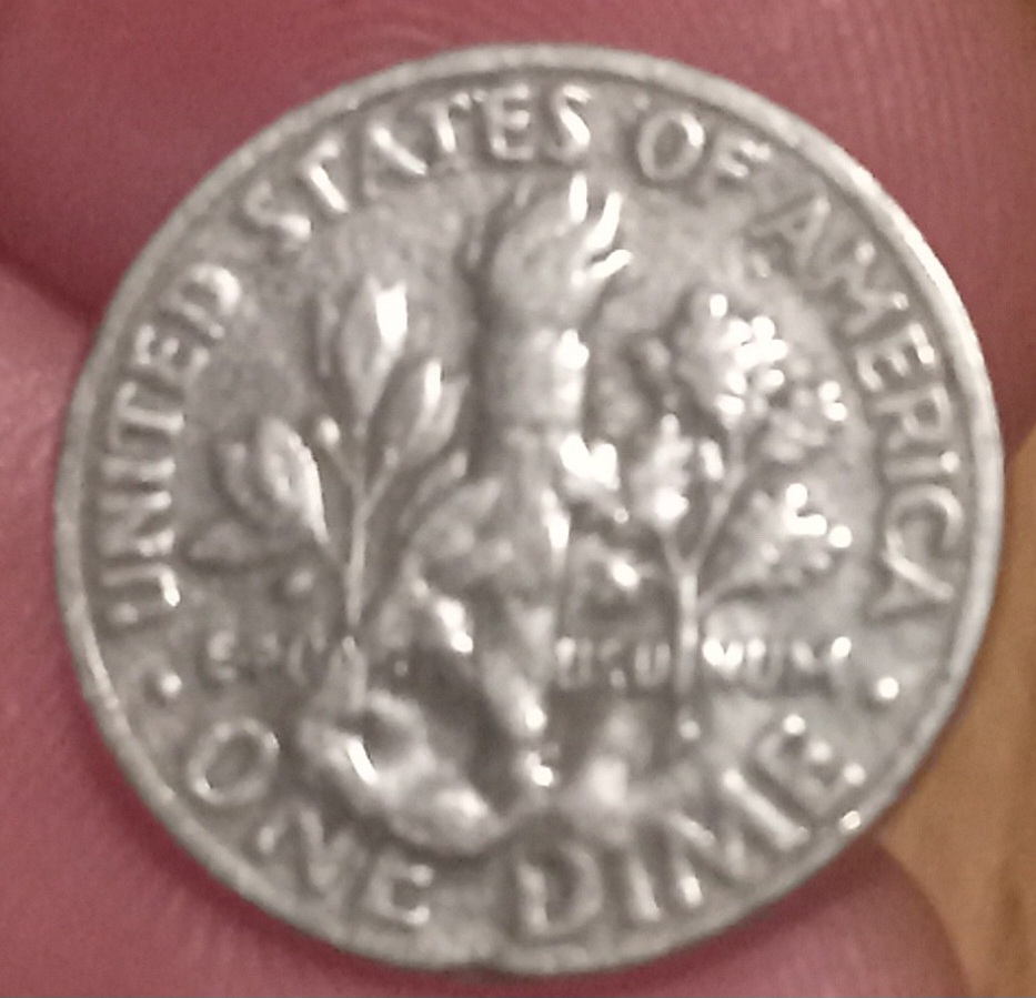 2000-D-Dime-With-Strike-Through-Error-On-Face?