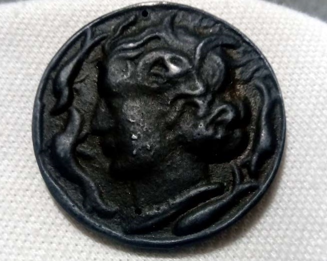 Anyone-Has-An-Idea-What's-This-Old-Beautiful-Coin-Is-Id:-Cast-Fake-Of-A-Decadrachm-From-Syracuse