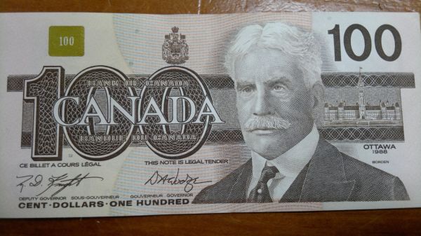 Bank-Notes-With-Streaking-Ink...