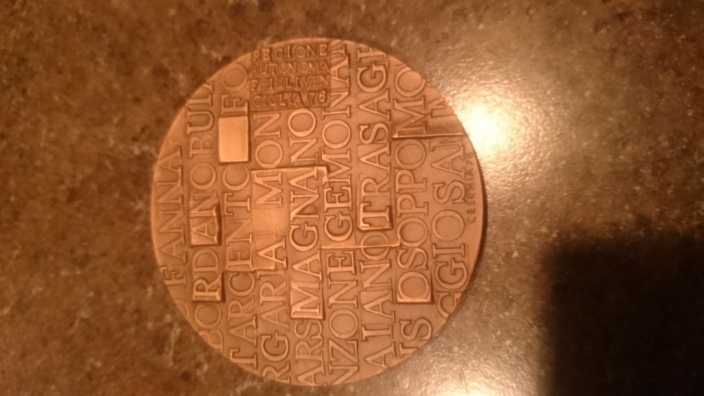 Need-Help-Id-Ing-This-Medal/Token/Thingy...