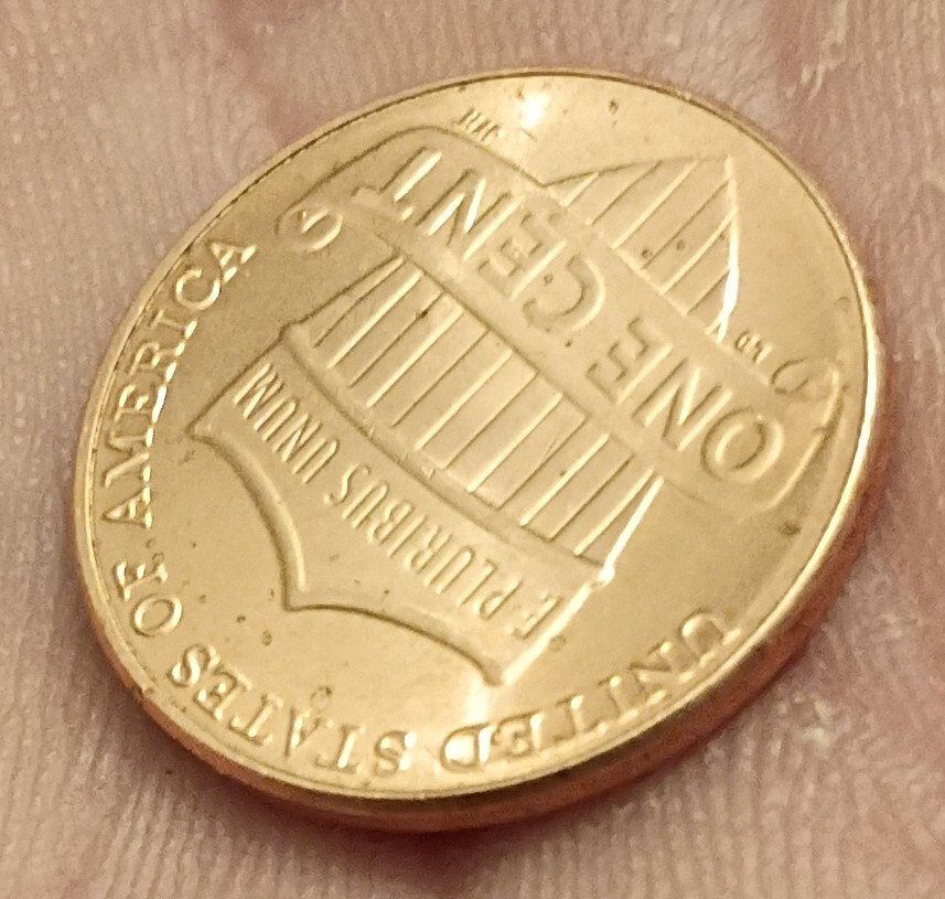 2025-D-Ring-Around-The-Obverse-And-Reverse-Side-Offset-Of-The-Rim