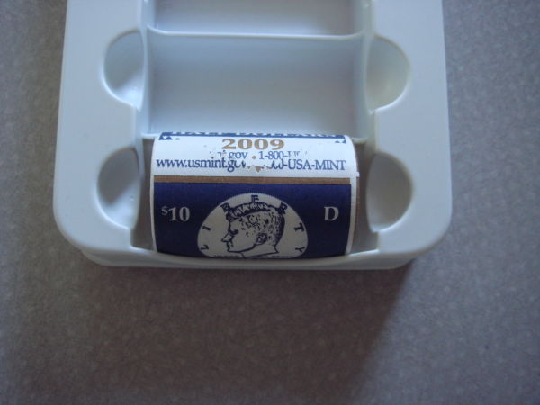 2009-D-Kennedy-Half-Dollar-Rolls-Gold-Color-Sealed-US-Mint?