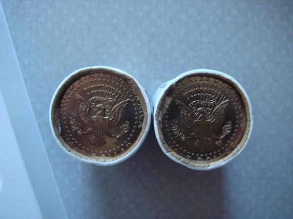 2009-D-Kennedy-Half-Dollar-Rolls-Gold-Color-Sealed-US-Mint?