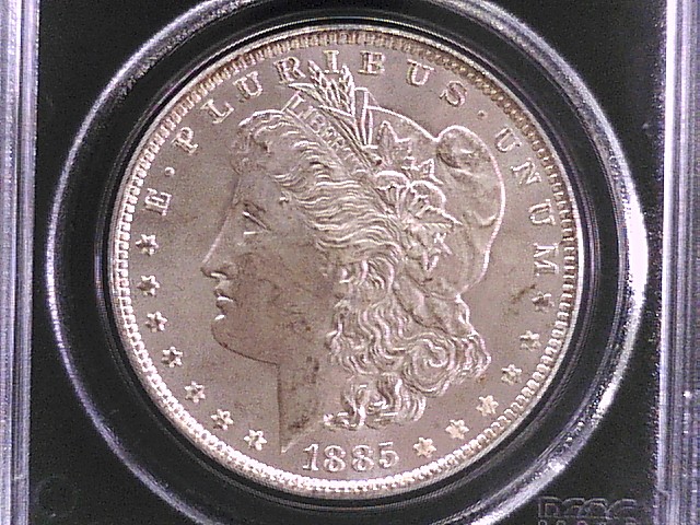 1885-O-Morgan-With-Dash-Under-8-But-No-Dentil-Mark....?