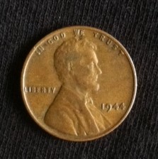 1944-Lincoln-Cent---Cu-1c-1944-15r-Rim-Cud?