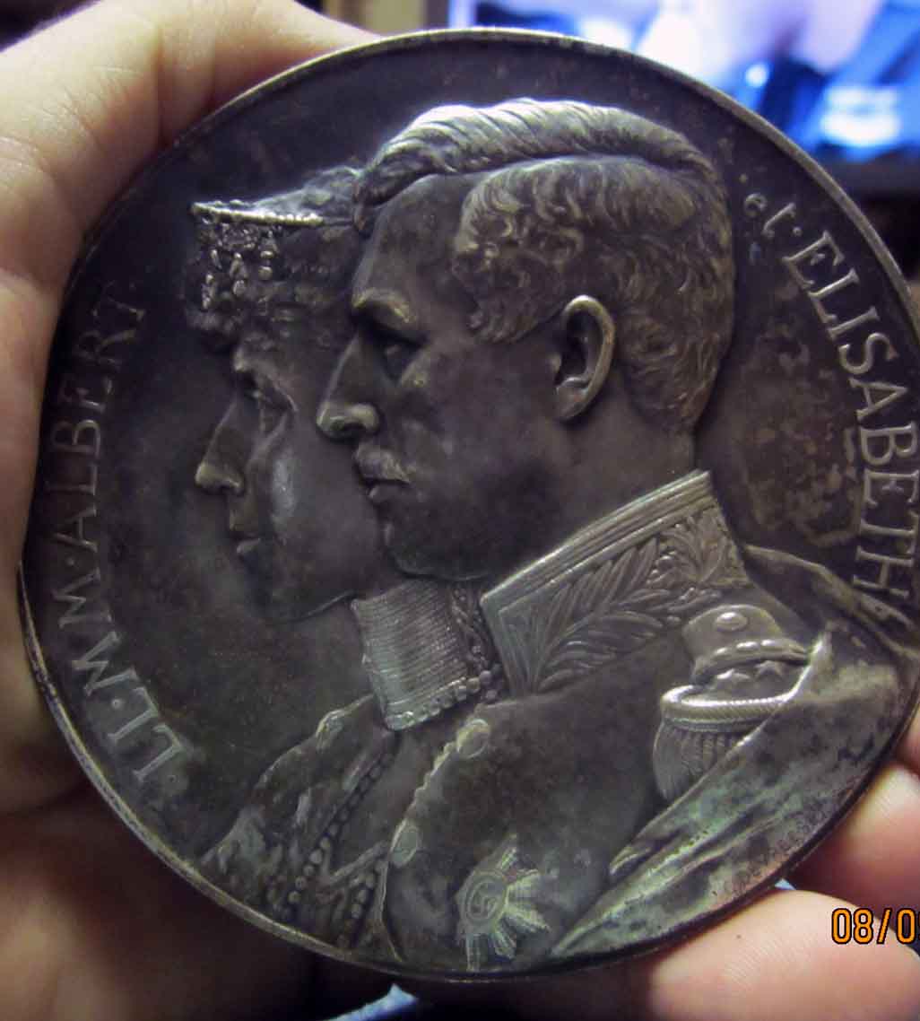 Large-Belgian-1914-Gratitude-Medal