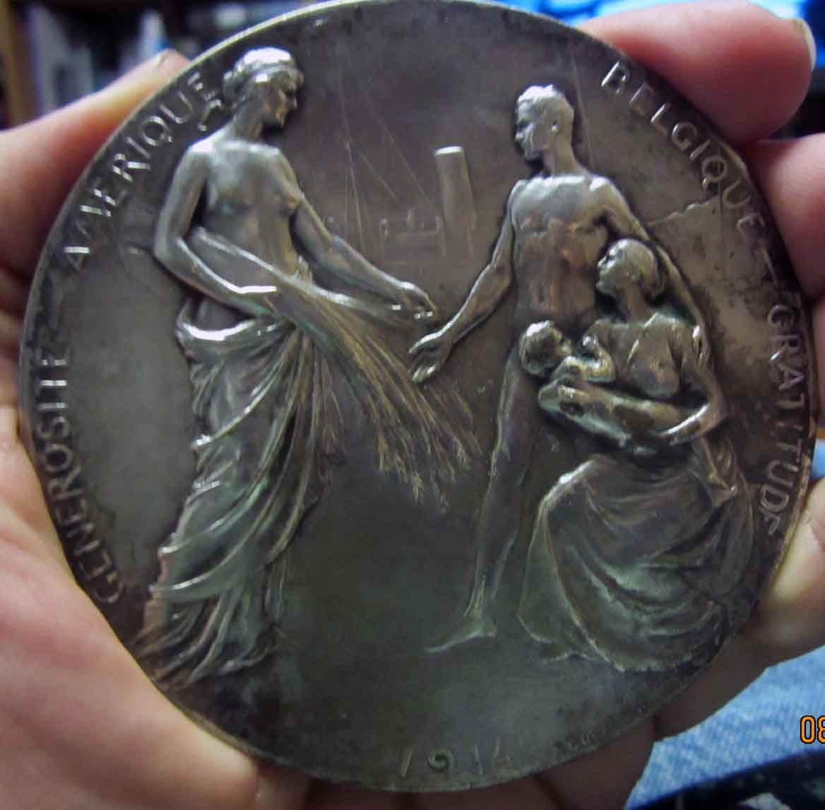 Large-Belgian-1914-Gratitude-Medal