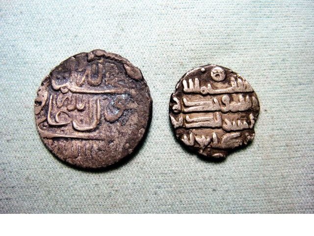 Silver-Coins-With-Arabic-Writing-Silk-Road