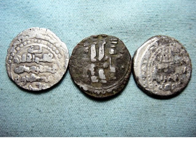 Silver-Coins-With-Arabic-Writing-Silk-Road