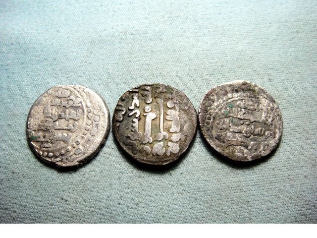 Silver-Coins-With-Arabic-Writing-Silk-Road