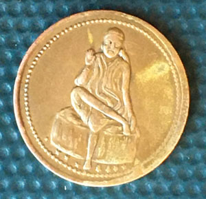 Blank-On-One-Side,-Seated-Figure-On-The-Other