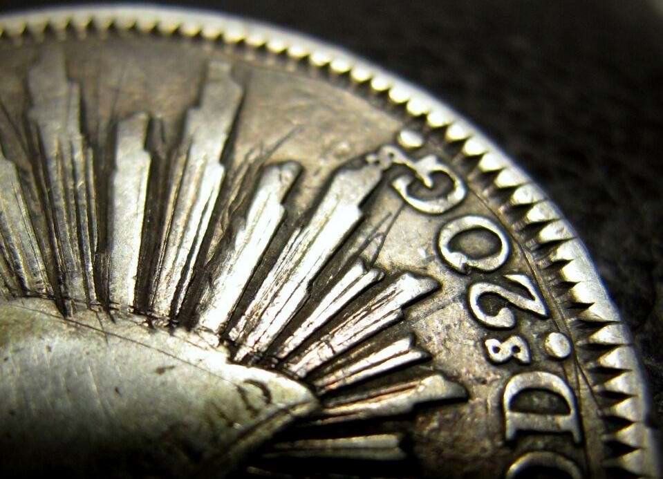 Interesting-1843zsom-Cap-&-Rays,-Scratches-Before-Striking?