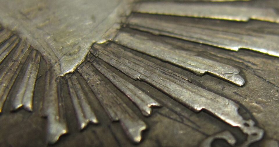 Interesting-1843zsom-Cap-&-Rays,-Scratches-Before-Striking?