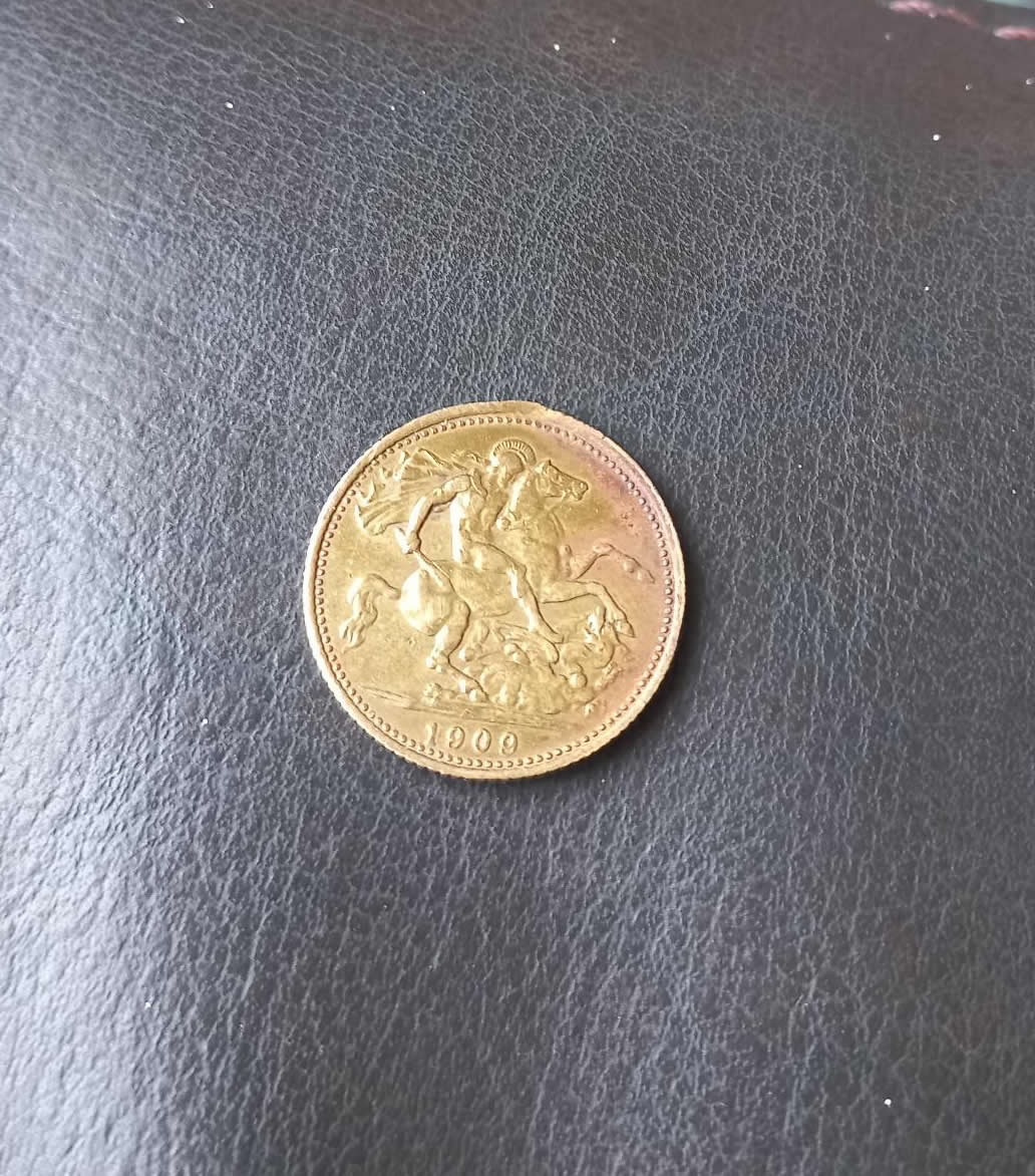 Help-To-Identify-1909-Edward-VII-Gold-Coin