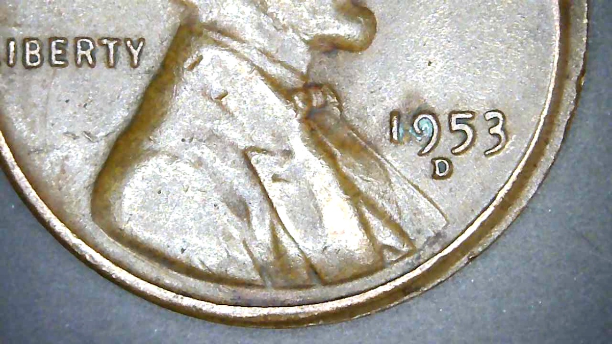 1953-D-LWC-Possible-Partial-Collar?