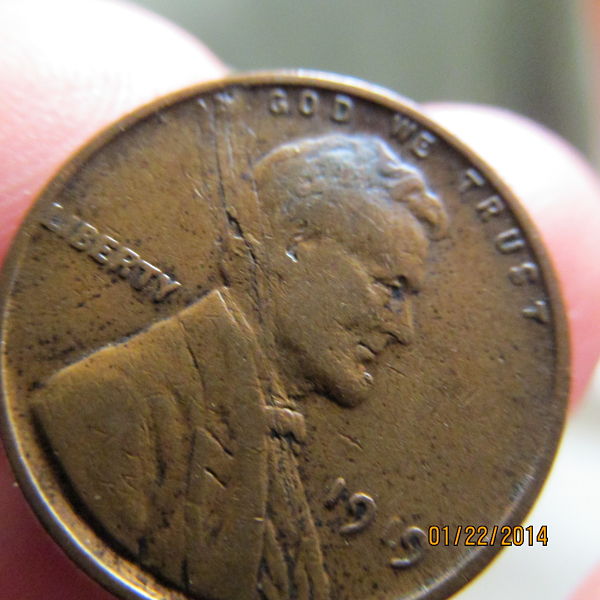 1919-Lincoln-Cent-Die-Cracks-Or-Lamination-Issues?
