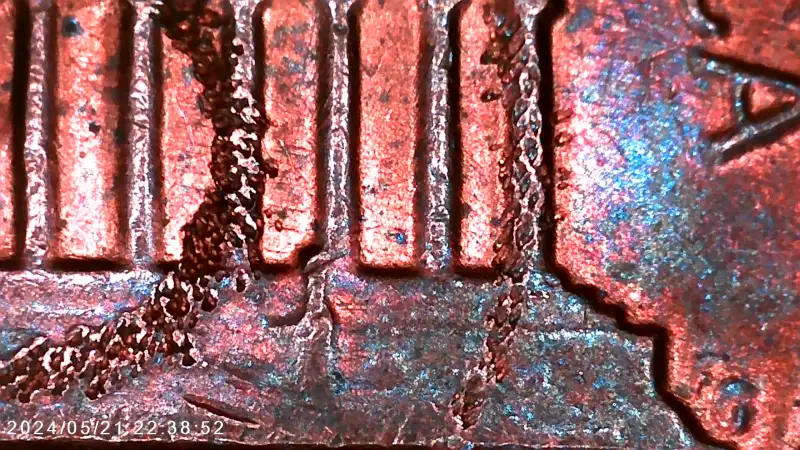 1982-LMC-Weird-Spiky-Rings-On-Reverse