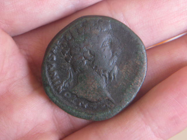 Marcus-Aurelius-Sesterce,-Correct-ID