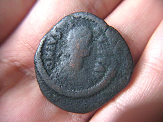 Justin-I-Half-Follis