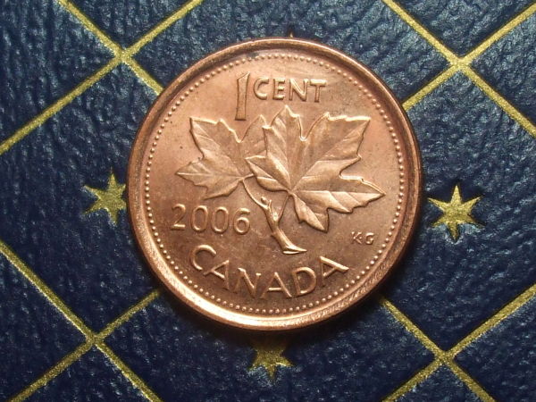 Grade-These-1985-Pointed-5-&-2006-No-P-No-Logo-Mag,-Cents