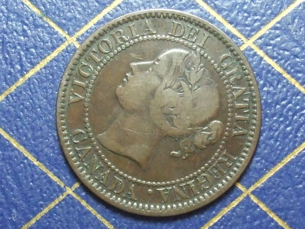 1858--Canada-Large-Cent-And-Its's-Varieties