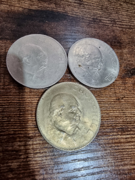Churchill-Coin-Colouration