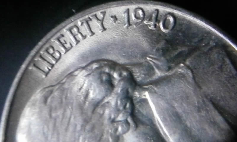 1940-D-Jefferson-Nickel-Near-Mint-Condition-W/-Errors