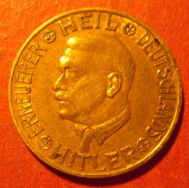 Genuine-Hitler-50-Pfennig-Token?