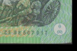 Does-Your-$100-Cf98-Have-An-Odd-Cut-Bottom-Right-Corner?