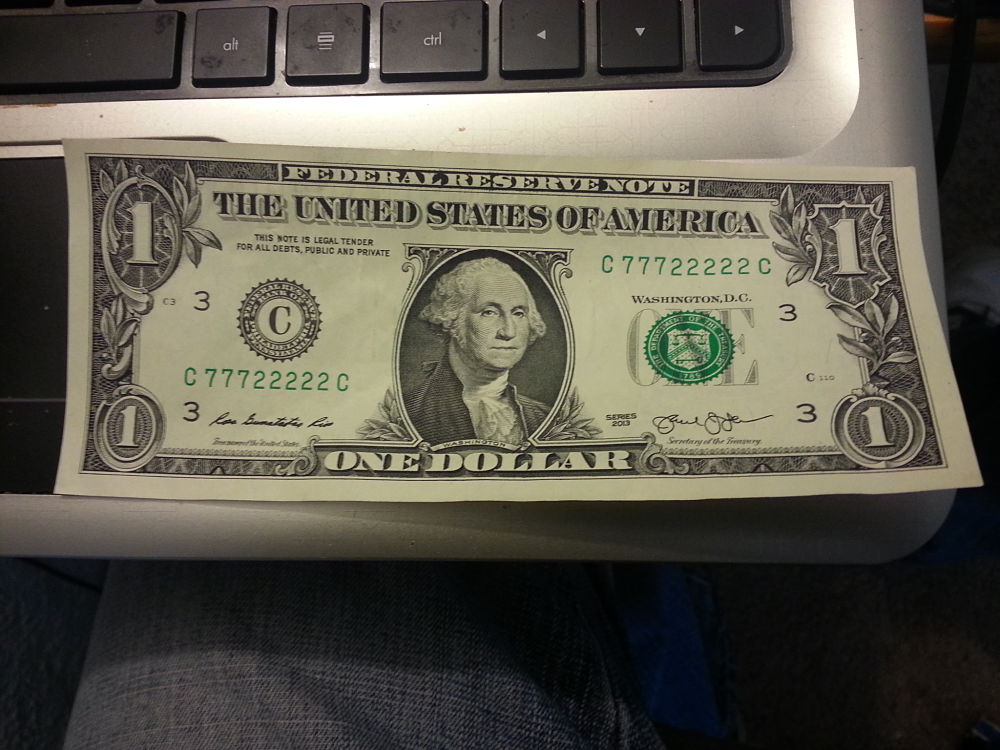 I-Managed-To-Snag-A-Dollar-Bill-Which-I-Considered-A-Full-House.