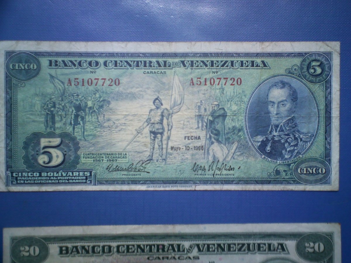 20-Bolivares-1944-&-1945-Venezuelan-Banknotes