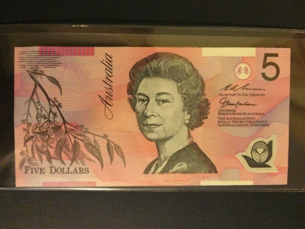 Help-With-Facts-An-AU-$5-Note-And-A-NZ-$5-Note