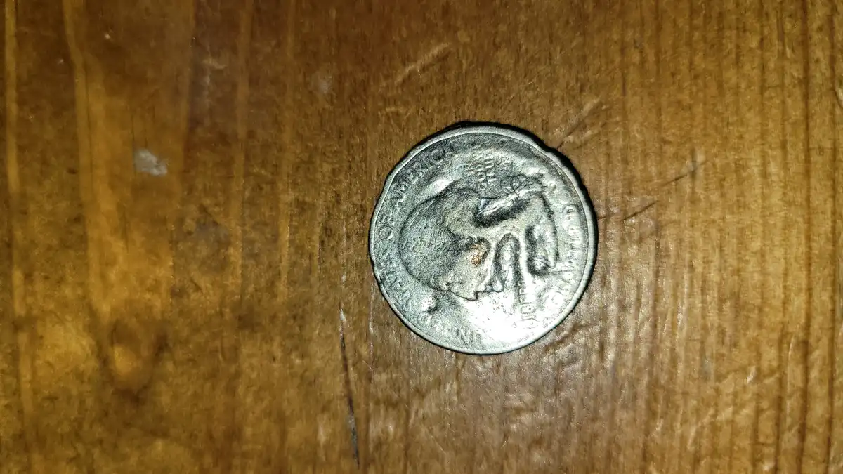 Unusual-Quarter-Markings