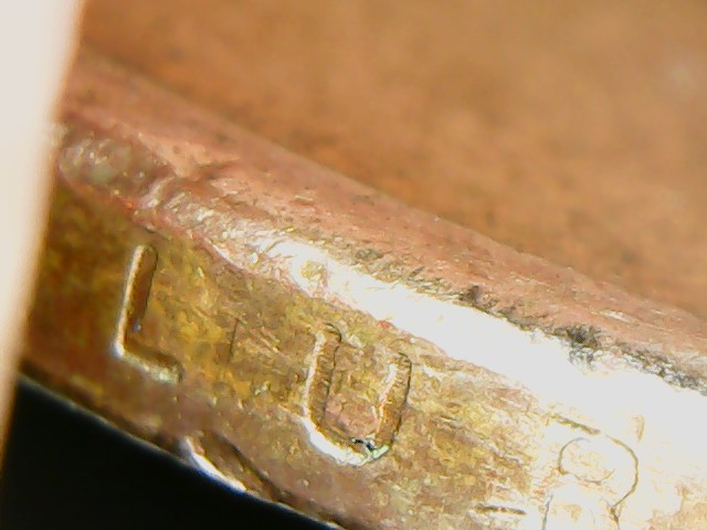 2010-D-Dollar-Coin-Not-The-President-Series-Edge-Lettering