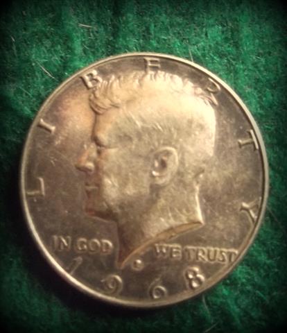 1/2-Silver-Dollar-John-F-Kennedy-1968--Gold?