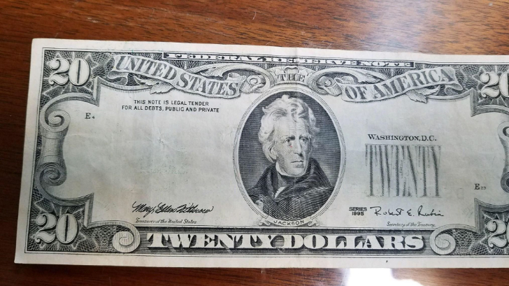 Opinion-On-This-Error-$20-Bill
