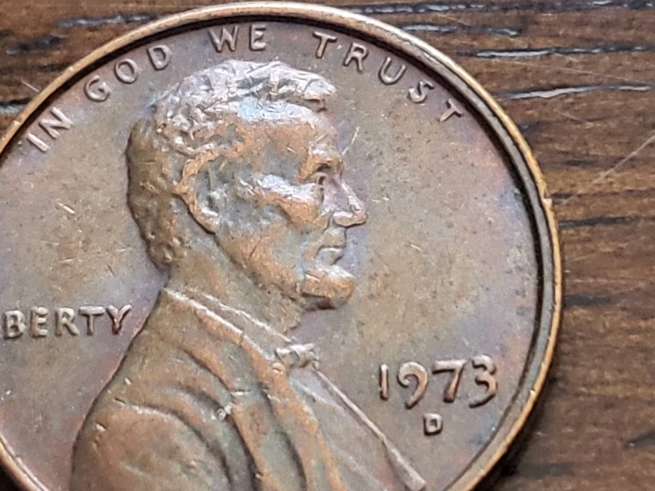 1973-D-Lincoln-Memorial-Cent-Error---Need-Help-Identifying