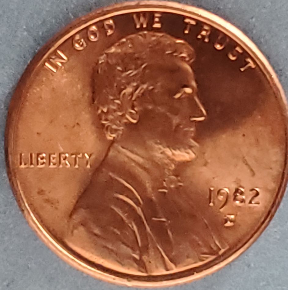 1982-D-Small-Date-Zinc-Check-It-Out.-Mint-Problems?-Grade-For-Me-If-Possible.