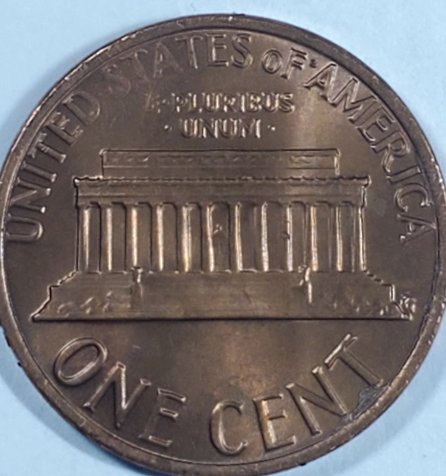 Help-With-This-1979-Lincoln-Cent-Color-Is-More-Brown-Than-Anything-But-Straight-From-OBW-Roll