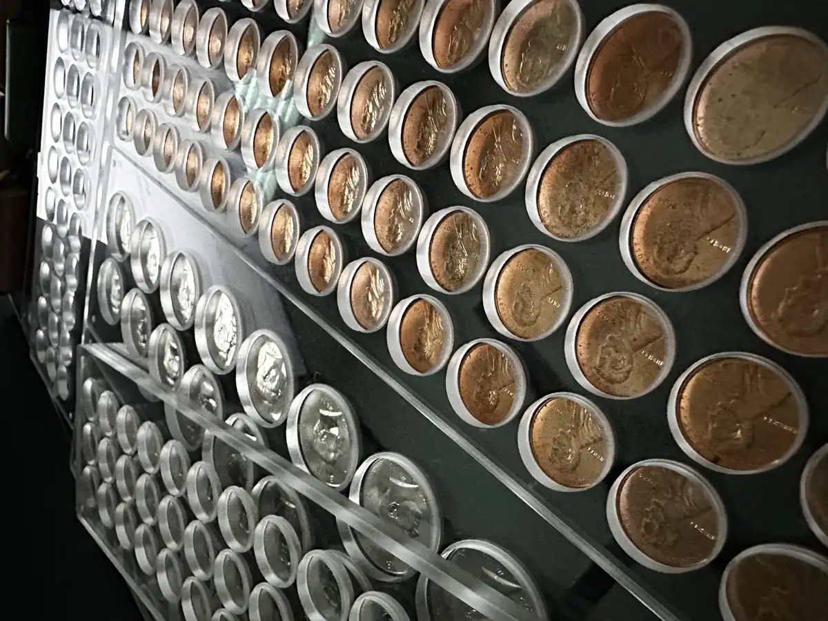Coin-Inspection-Tools-And-Processes
