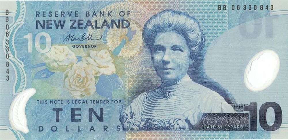 Scanning-New-US--Paper-Money
