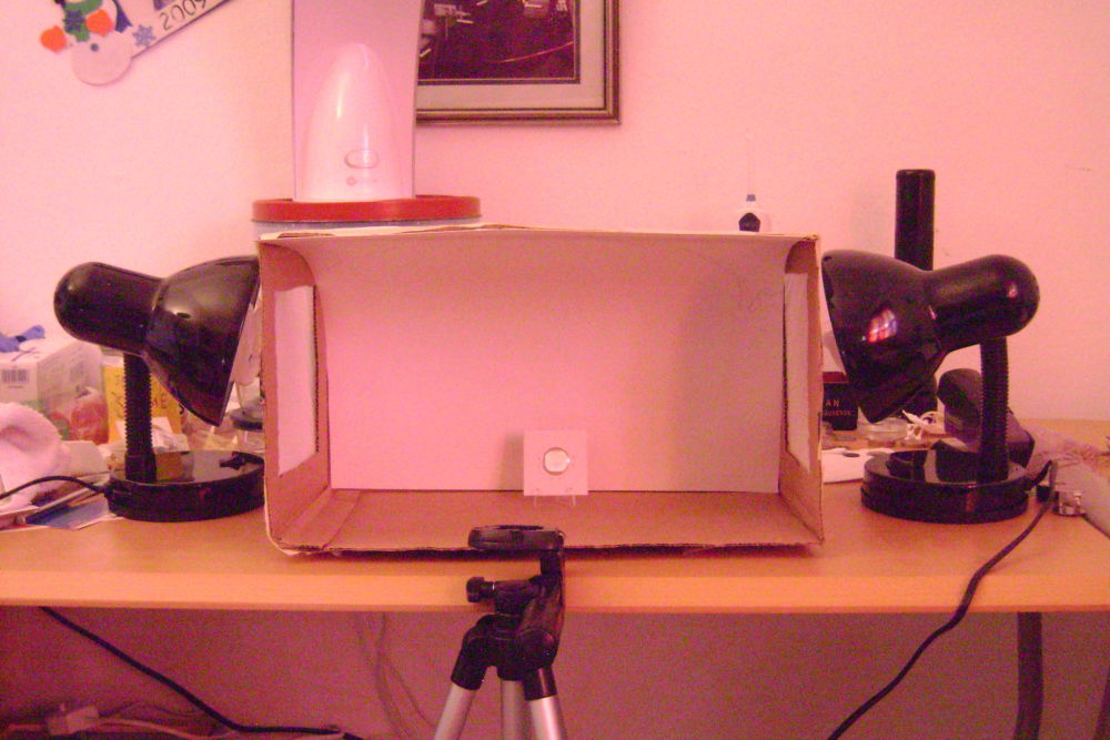 Just-Built-A-Ldiy-Lightbox-Today